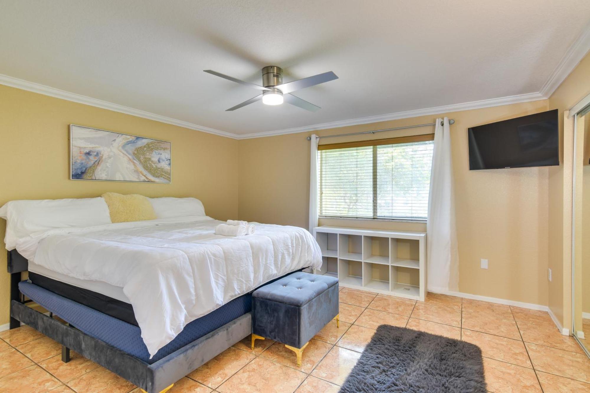 Opa-Locka Townhome, 15 Mi To Miami Beach! Kültér fotó