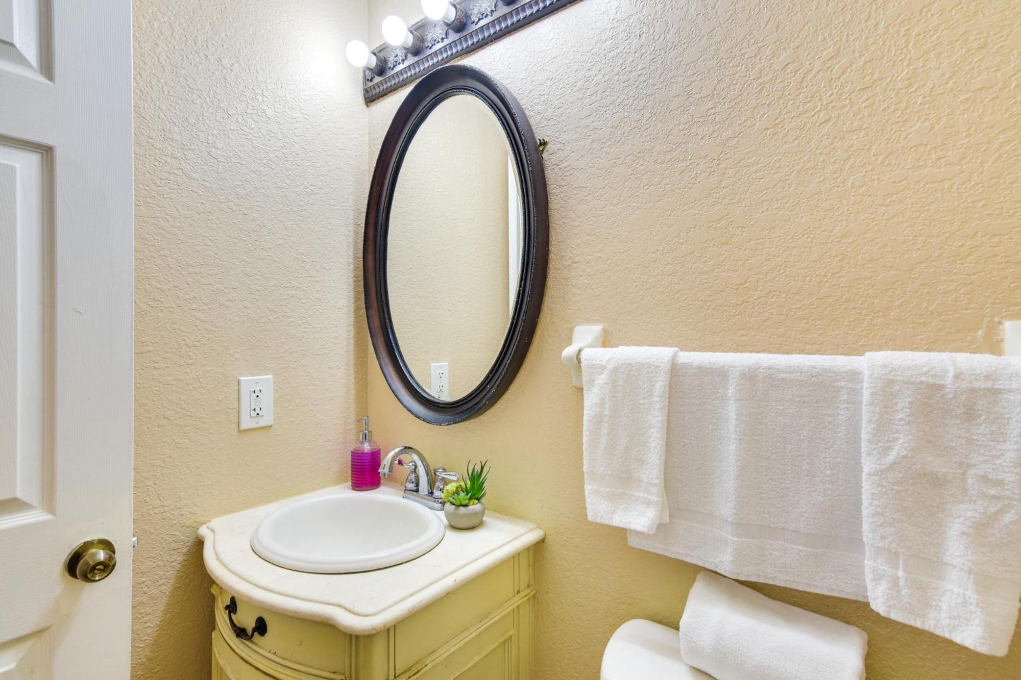 Opa-Locka Townhome, 15 Mi To Miami Beach! Kültér fotó